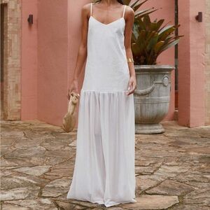 Heavenly white linen Maxi Dress